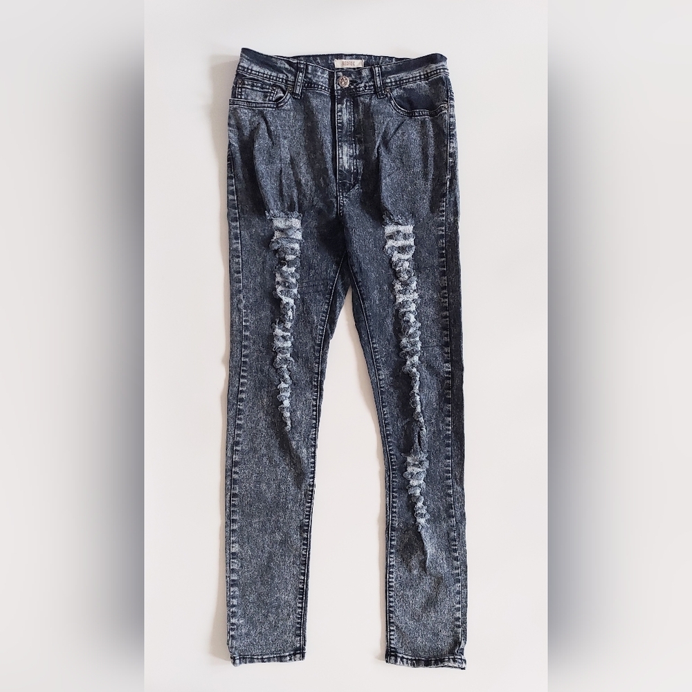 Red Fox Juniors Size 11 Distressed Skinny Blue Jeans